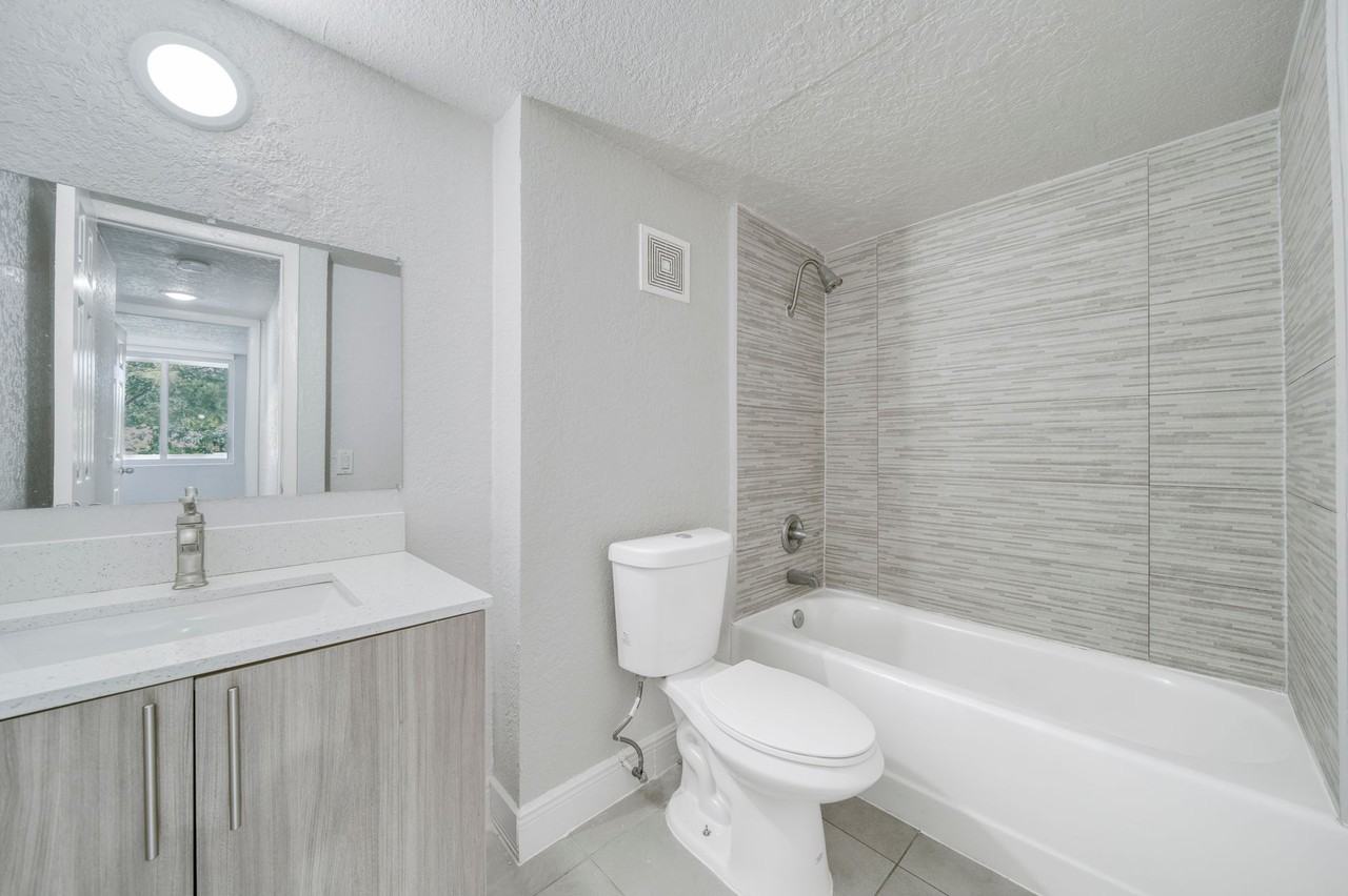 Prestige Palms - Photo 5 of 8