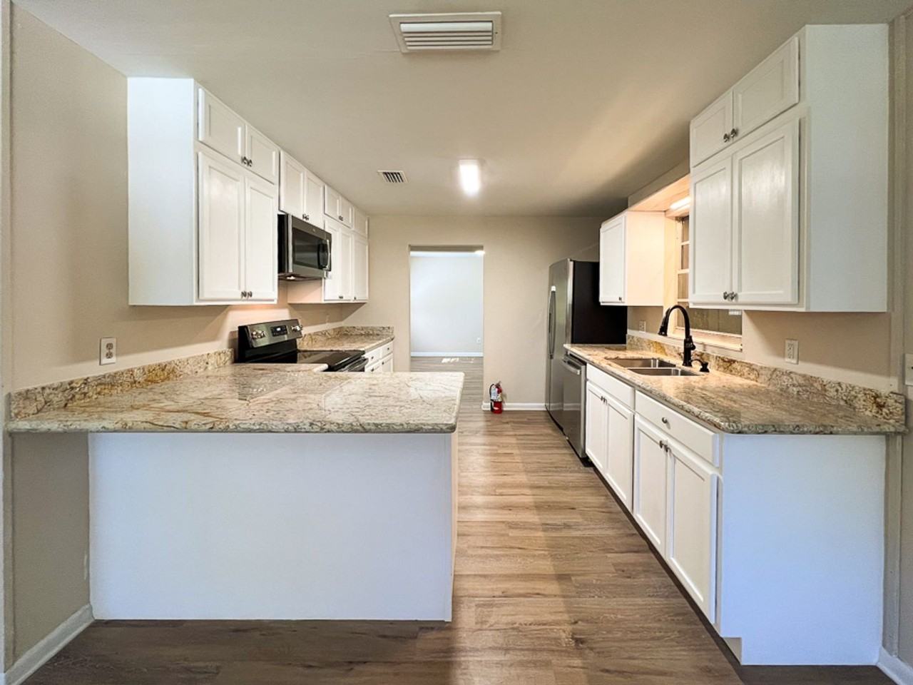 2110 Nw 54th Ter - Photo 6 of 41