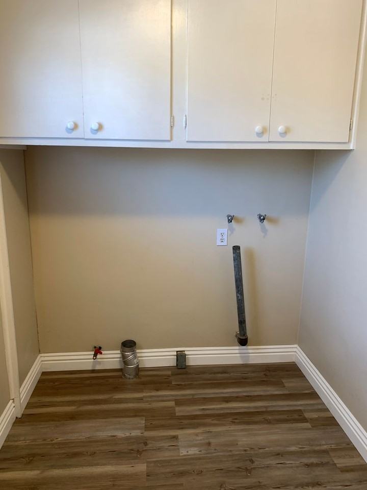 121 Regal St - Photo 7 of 28