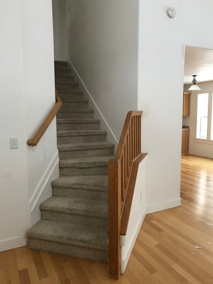 1058 Bismark St - Photo 5 of 15