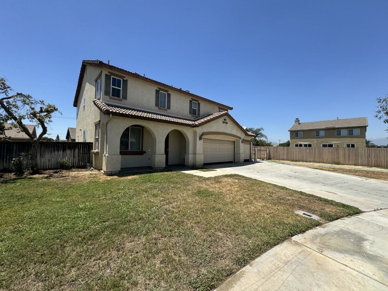 10622 Miami Ave - Photo 2 of 21