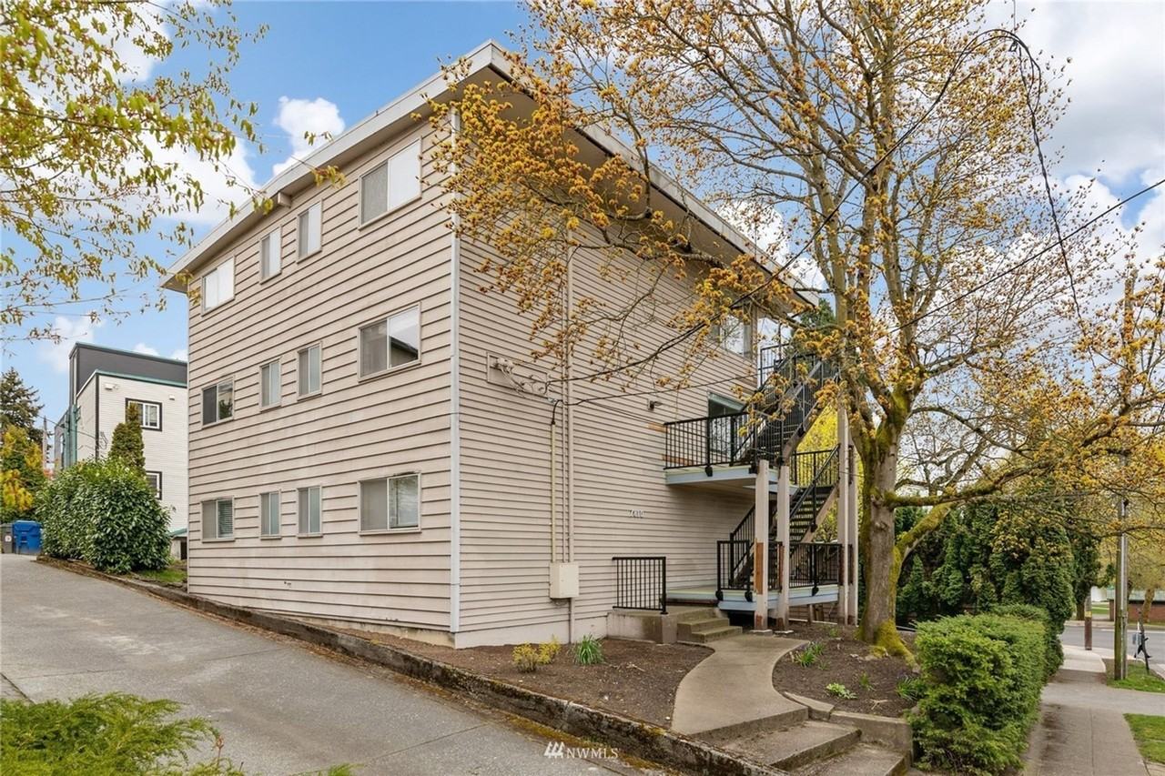 Stroud Apartments - Photo 4 of 10