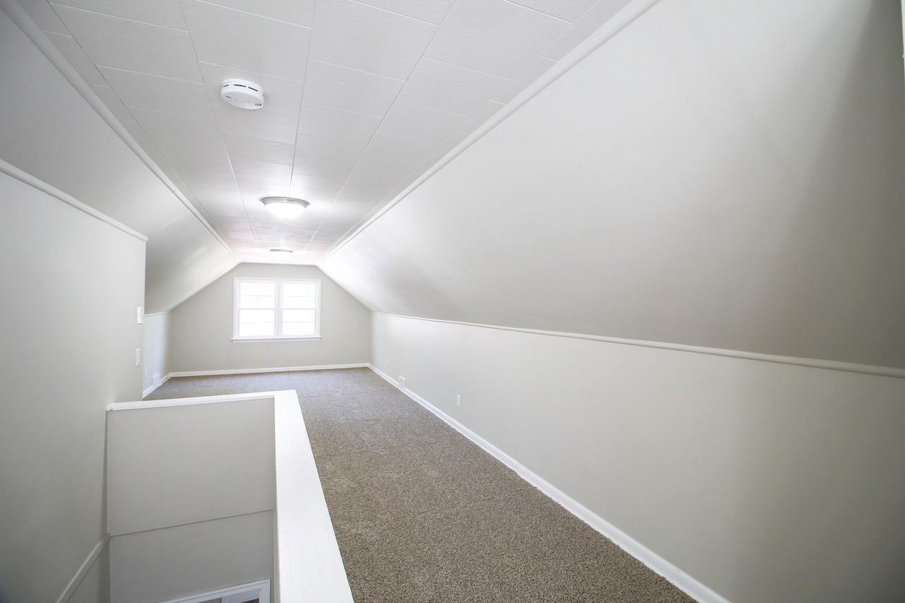 2408 26th St - Photo 2 of 27