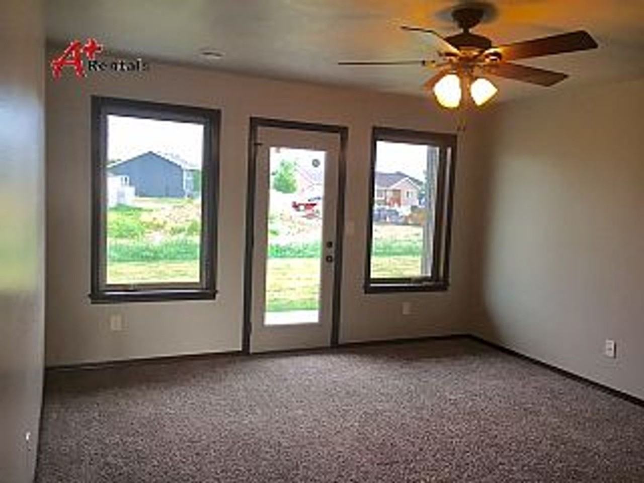 4209 N Pennsylvania Ave - Photo 5 of 20