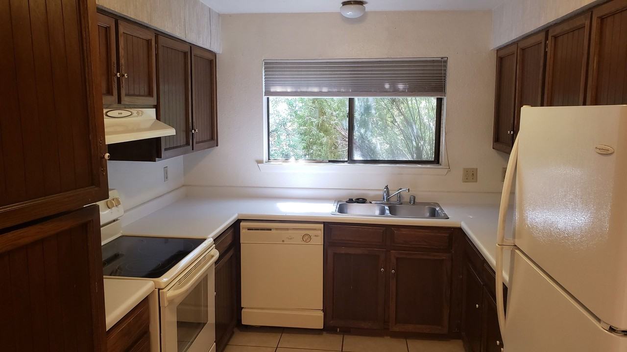 7324 Gettysburg Rd Ne - Photo 2 of 9