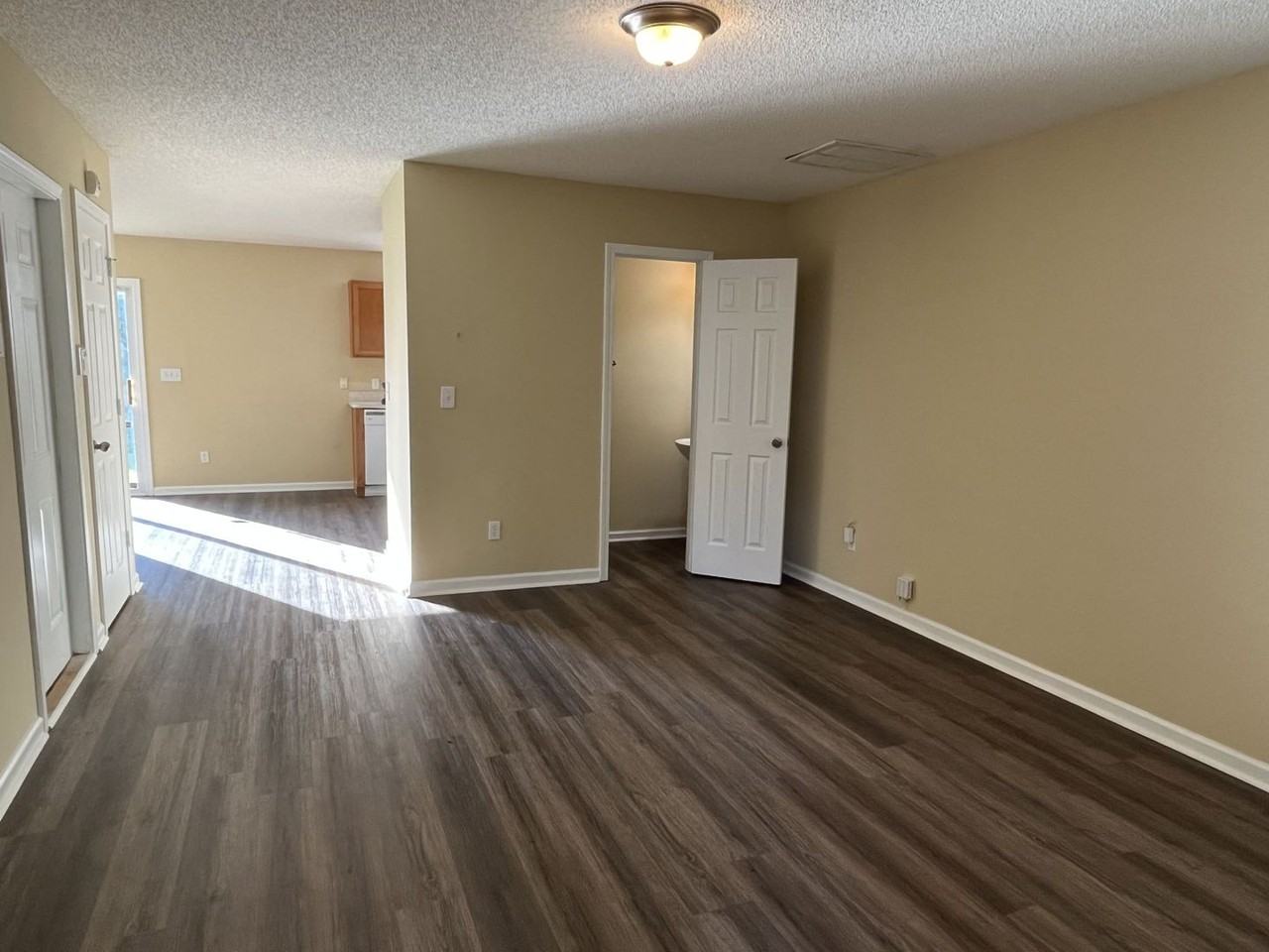 6130 Sid Crane Dr - Photo 4 of 22