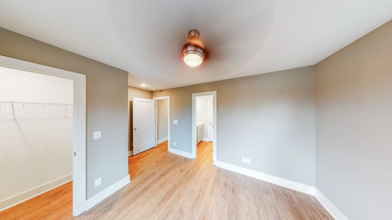 2359 E 19th St - Photo 2 of 33