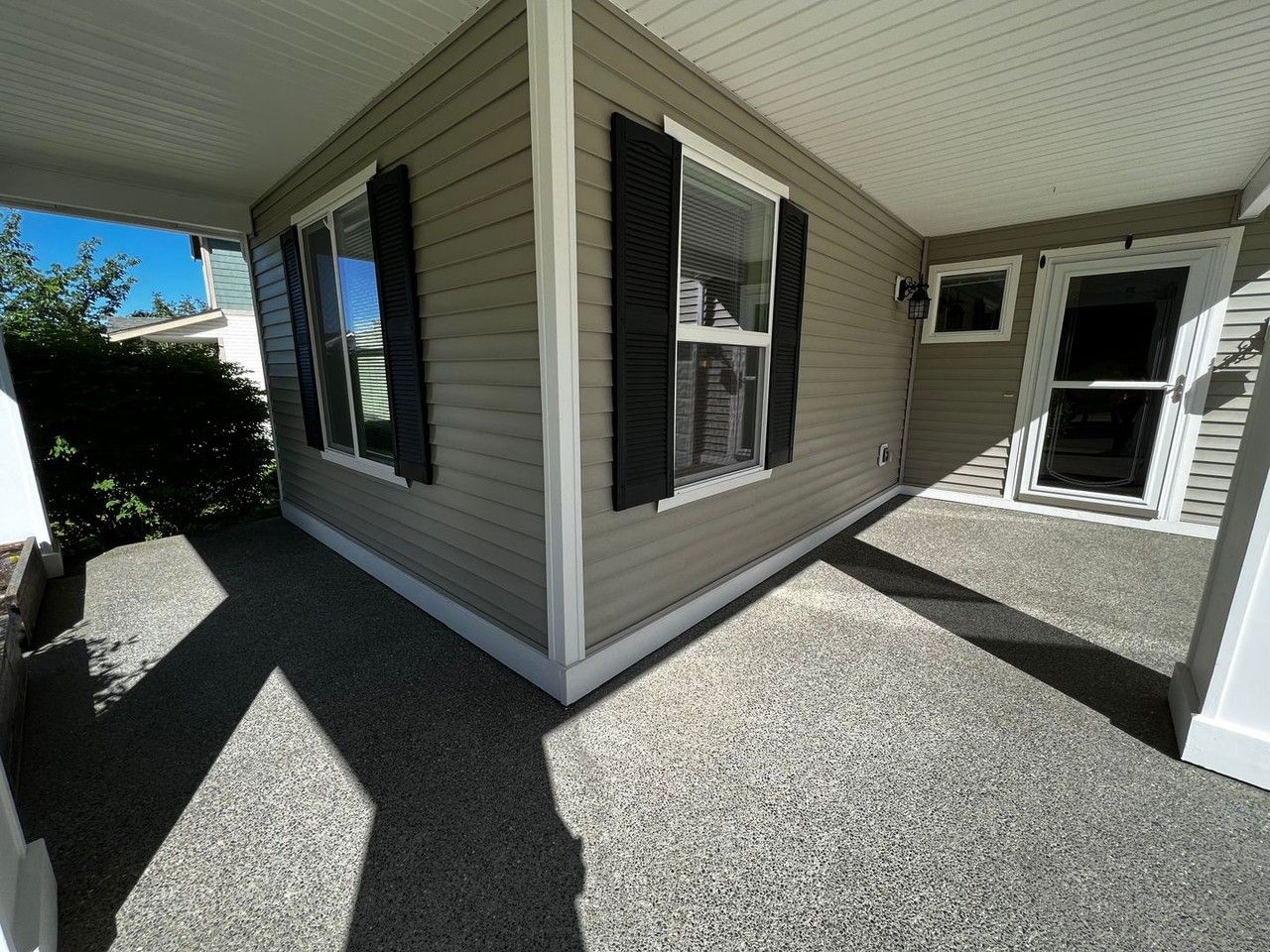 1391 Foreman Rd - Photo 2 of 27