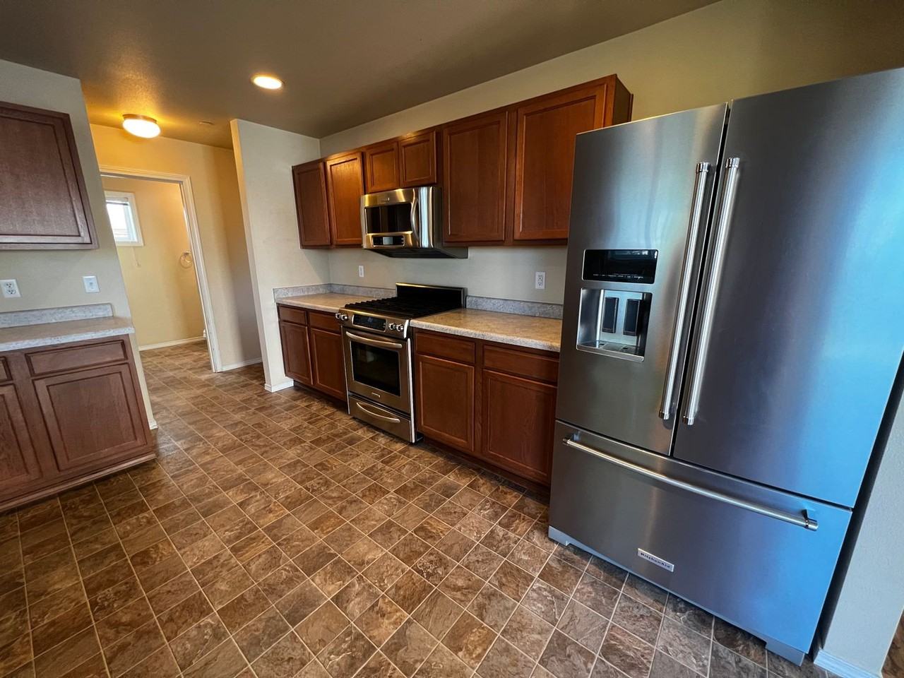 1391 Foreman Rd - Photo 7 of 27