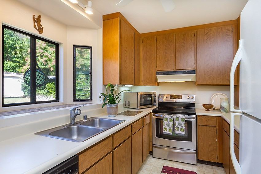 1365A Aalapapa Dr - Photo 5 of 15