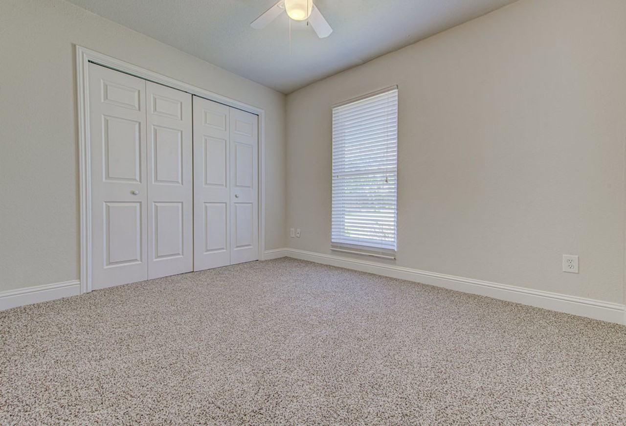 1711 Cricket Hollow Dr - Photo 6 of 15
