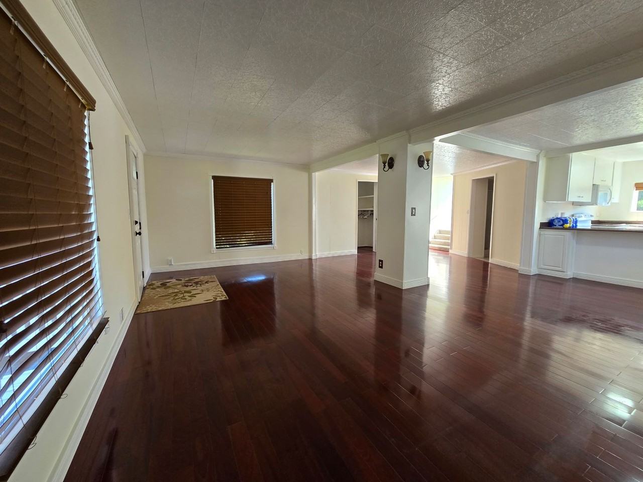 304 N Talbot St - Photo 5 of 26