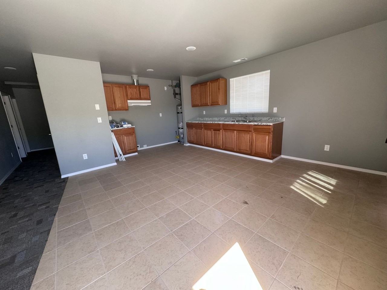 1004 S. 7th St - Photo 2 of 7