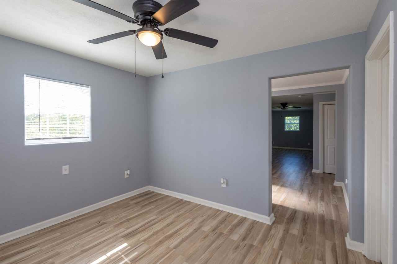 1840 Ollie St - Photo 5 of 24