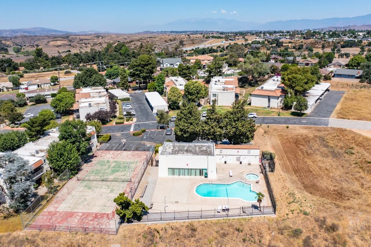 35170 Mesa Grande Dr - Photo 2 of 20