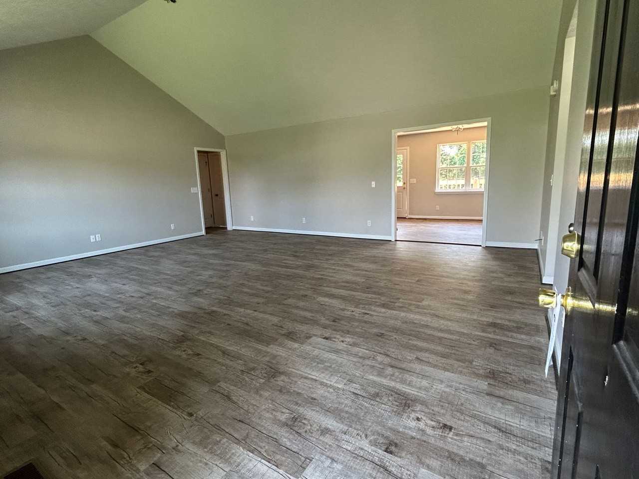 221 Wilson Way - Photo 3 of 45