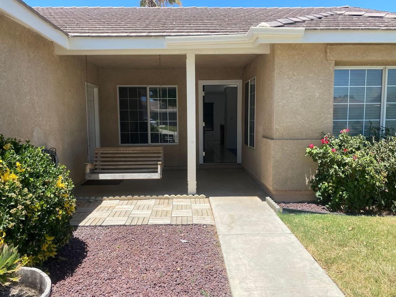 3641 Glenridge Ave - Photo 2 of 17