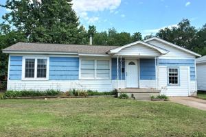 featured image of 2601 S Glenn Ave