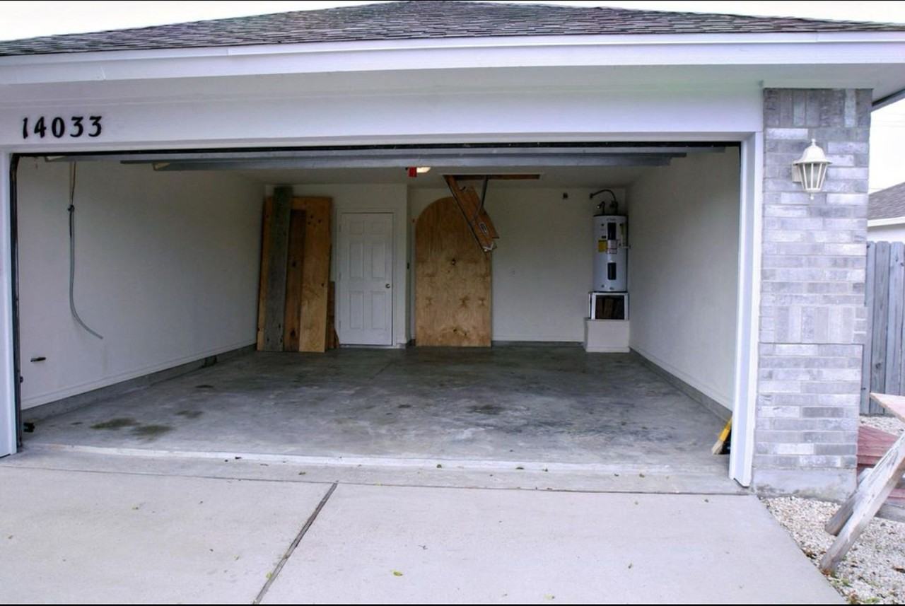 14033 Coquina Bay Ave - Photo 2 of 18