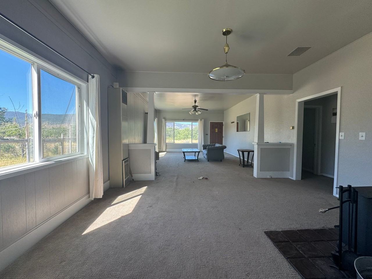 1304 Riverside Dr - Photo 6 of 40