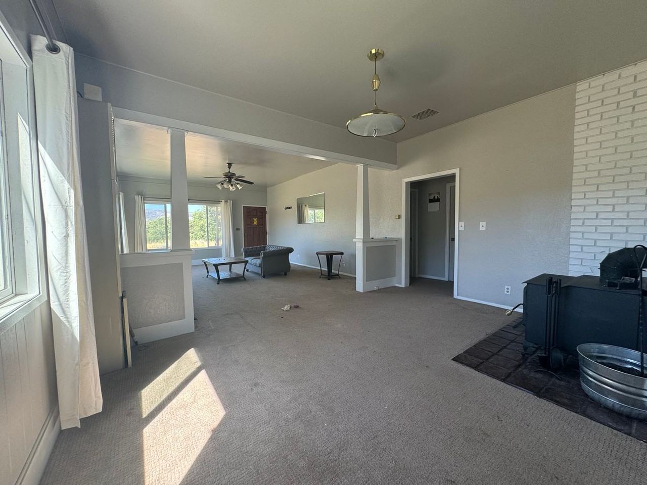 1304 Riverside Dr - Photo 7 of 40