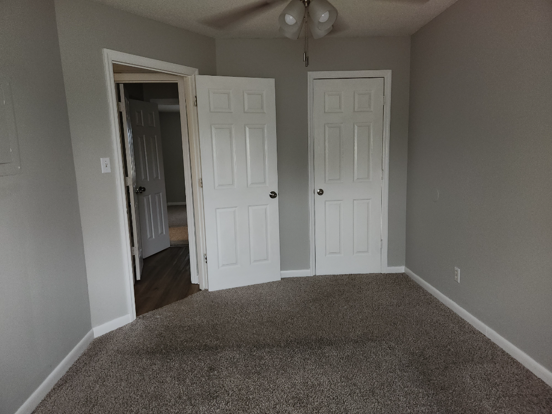 2005 Morgan Ave Sw Apt 4 #4 - Photo 7 of 13