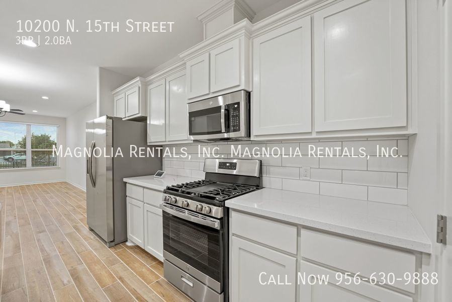 10200 N 15th St - Photo 7 of 21