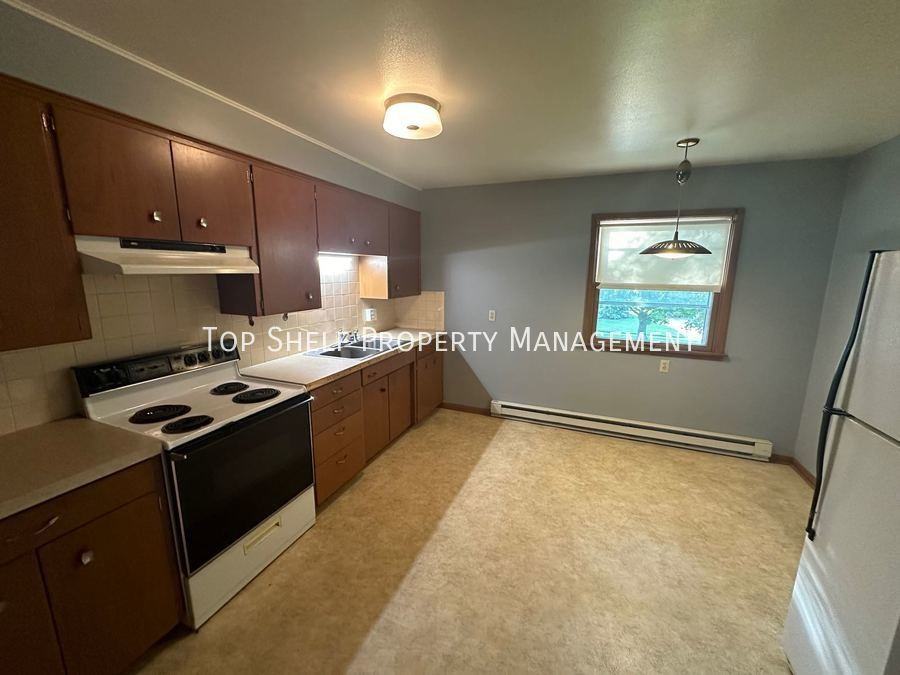 111 Boone St #3 - Photo 3 of 7