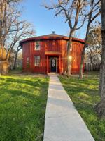 featured image of 302 Dallas St #NA