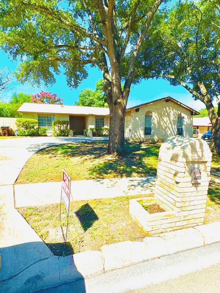 6222 Walking Gait Dr NA, Leon Valley, TX 78240 3 Bedroom Apartment