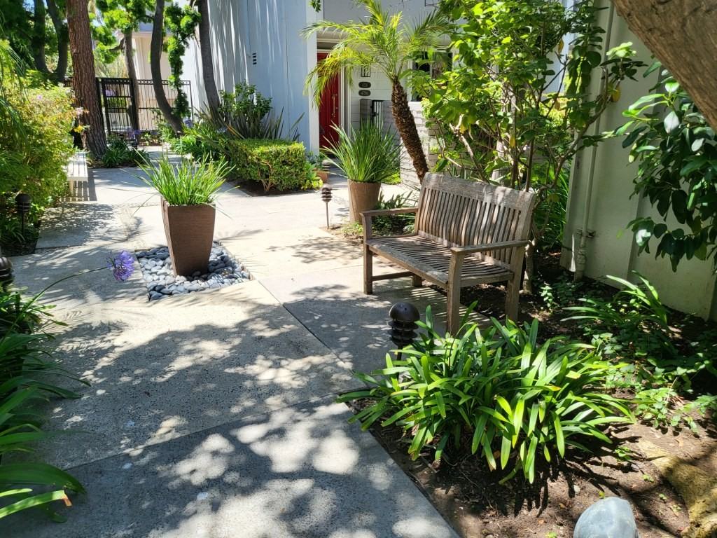 4724 La Villa Marina #B - Photo 2 of 46