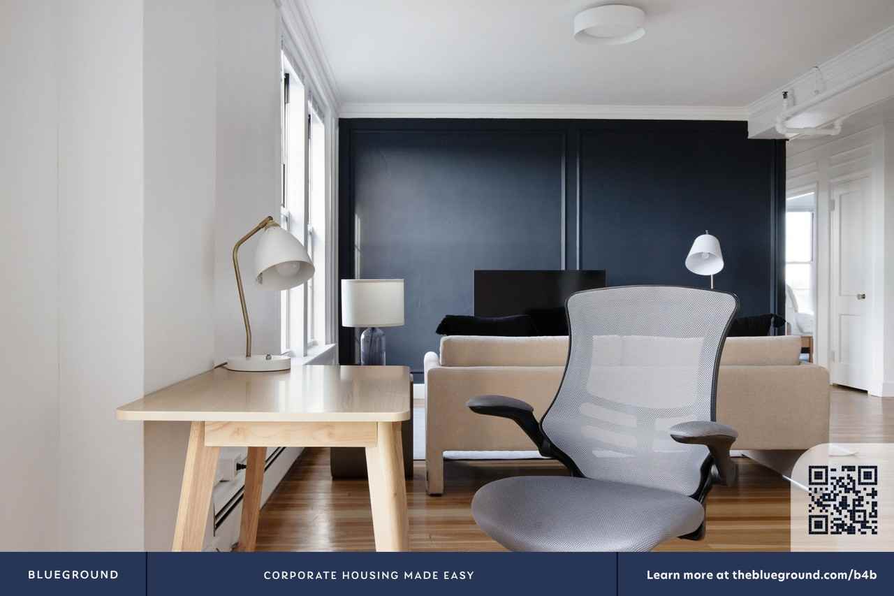 1284 Beacon Street - Photo 6 of 33