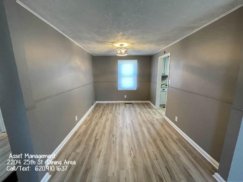 2204 25th St - Photo 6 of 17