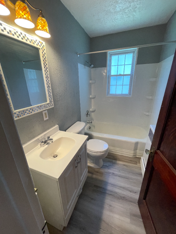 222 Liberty St - Photo 3 of 16