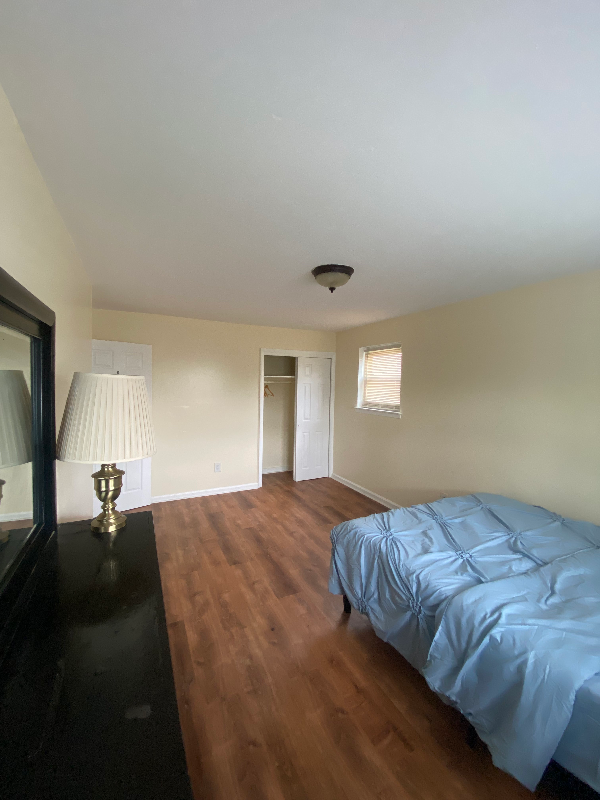 225 Drake Ave - Photo 2 of 2