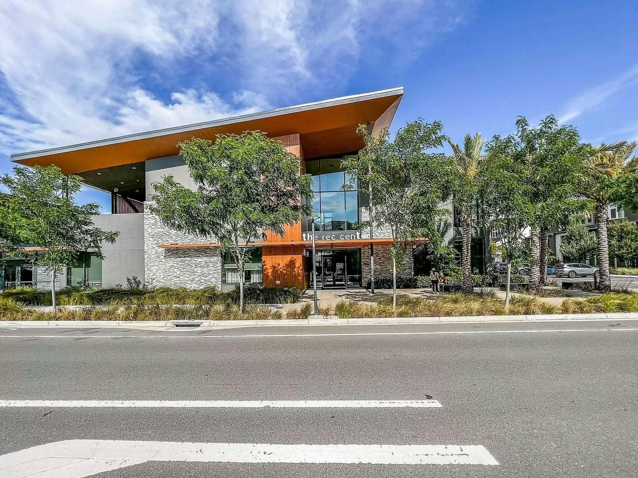 5706 Mulholland Ave - Photo 2 of 12