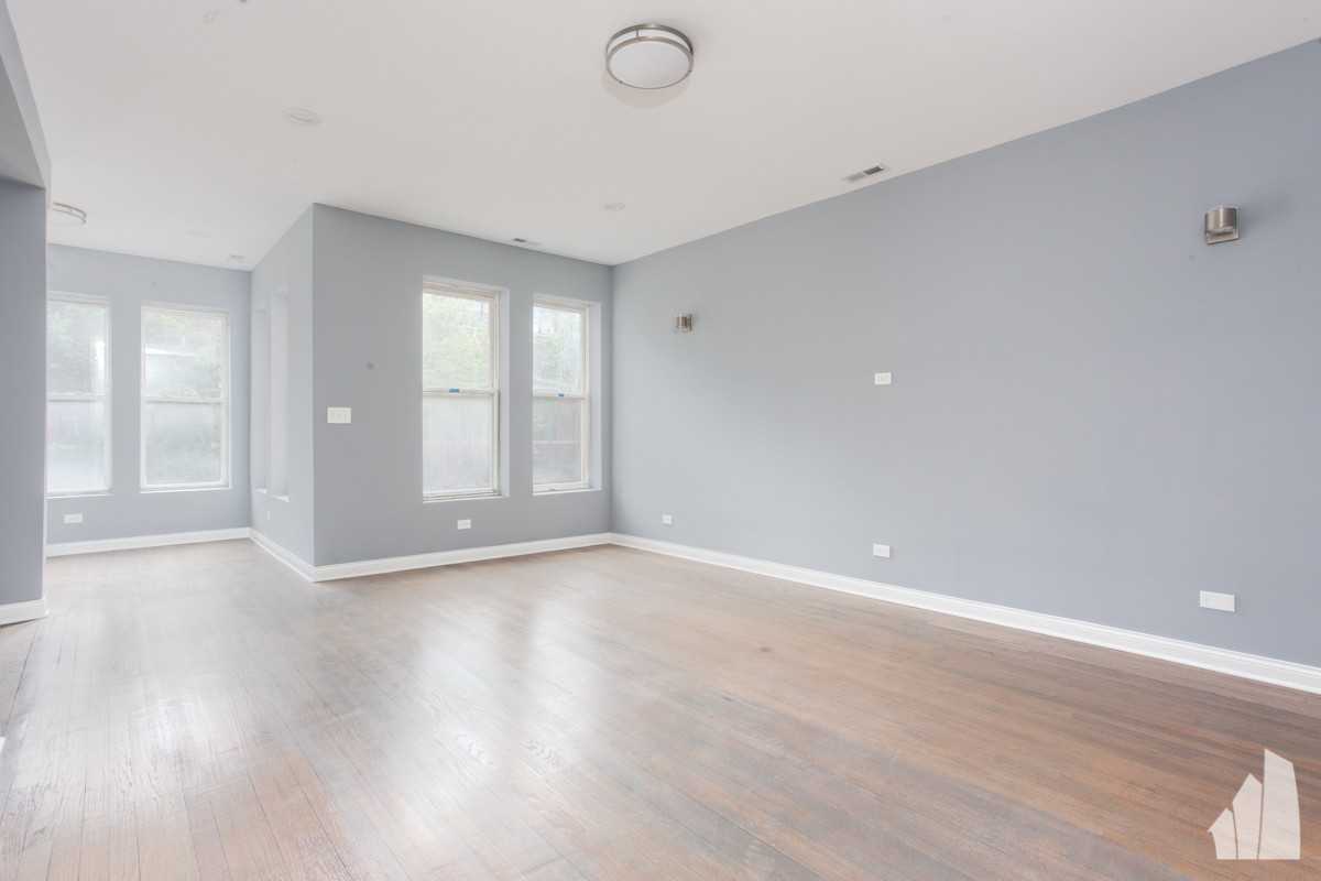 5130 South Greenwood Avenue #2S - Photo 6 of 16