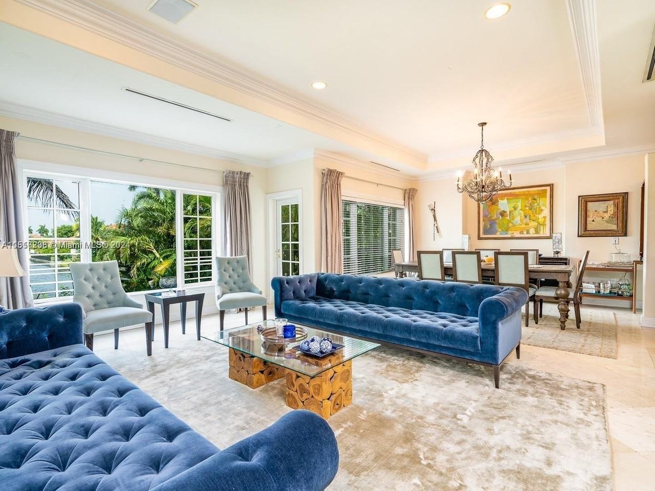 12855 Sw 57th Ave - Photo 2 of 8