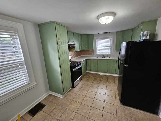 107 N Washington St - Photo 3 of 8