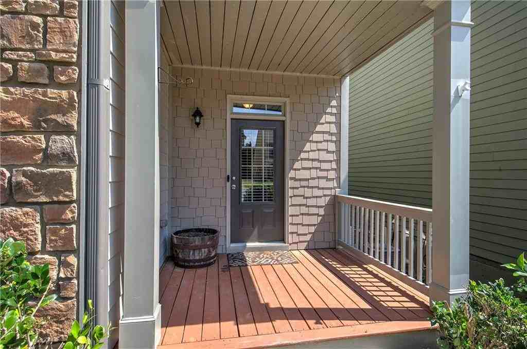 287 Shaw Dr - Photo 3 of 50