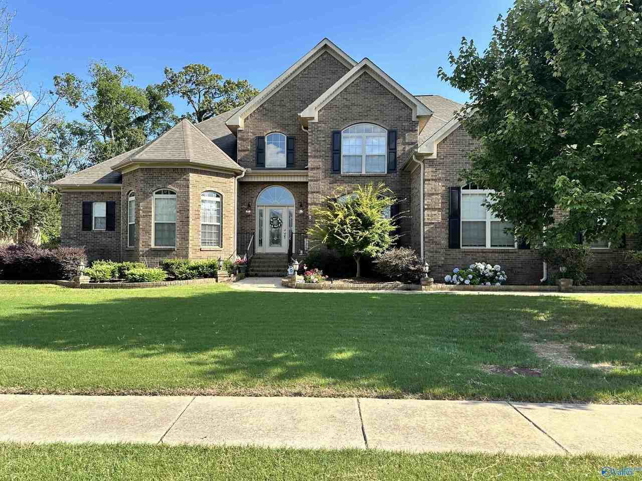 135 Misty River Ln Sw, Huntsville, AL 35824 4 Bedroom House for 4,200