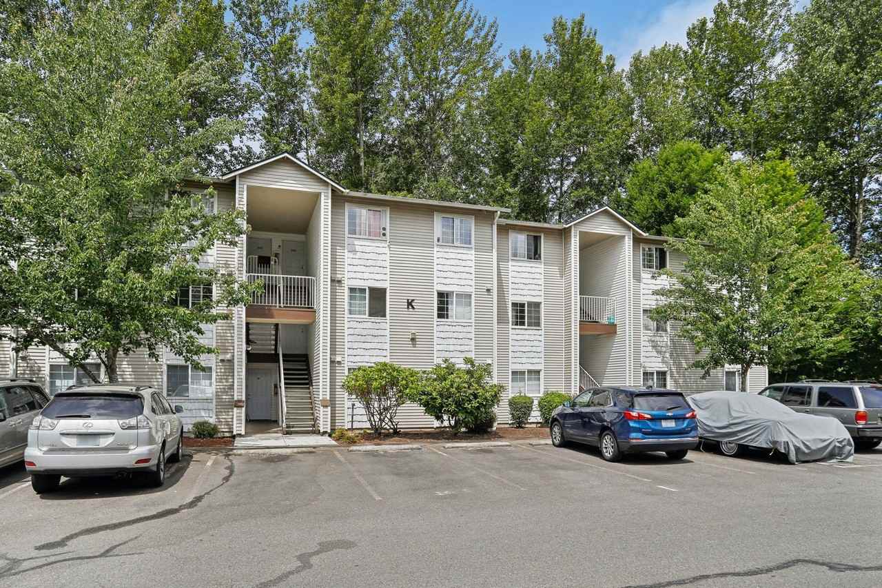 Woodfield Apartments - Photo 4 of 32