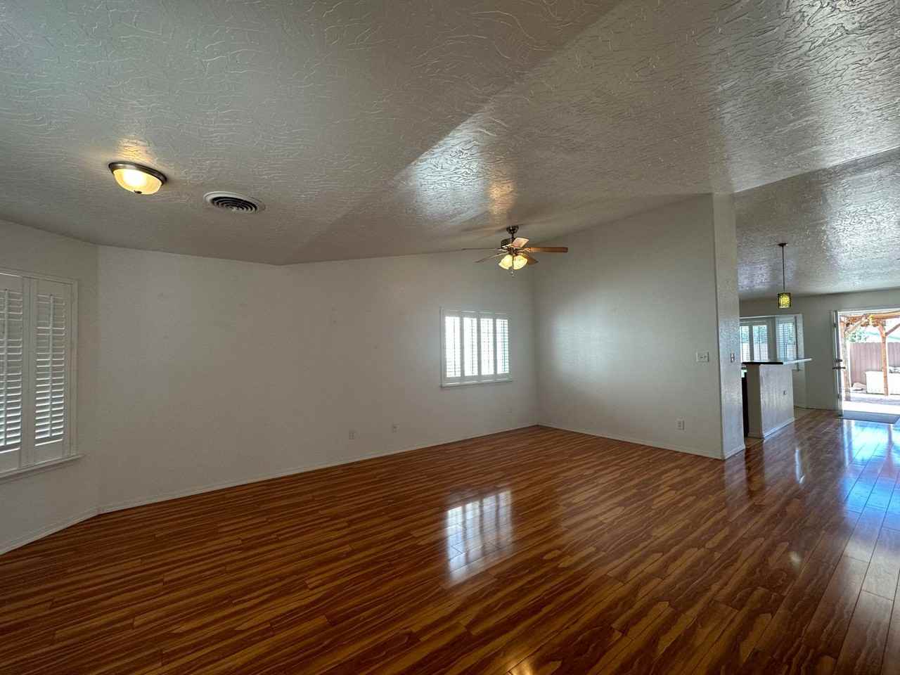 4115 Azalea St - Photo 3 of 26