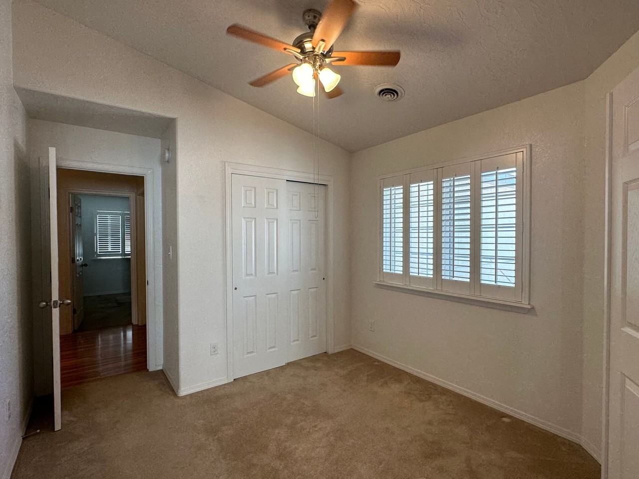 4115 Azalea St - Photo 4 of 26