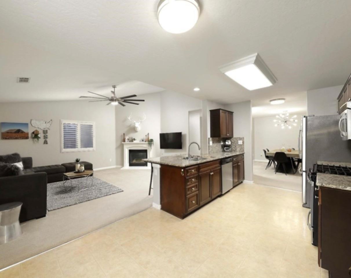 12319 Maclure Dr - Photo 2 of 6