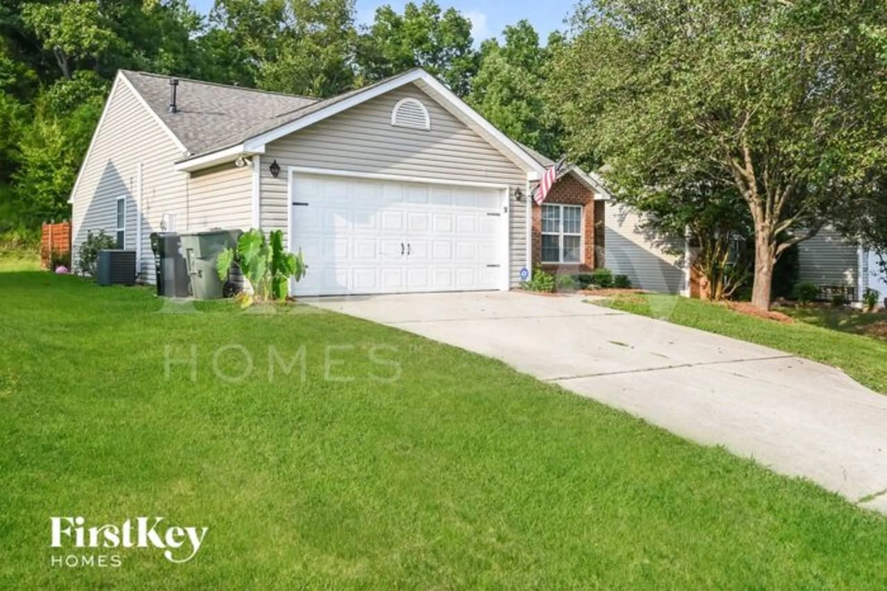 851 Anchor Way Ne - Photo 2 of 15