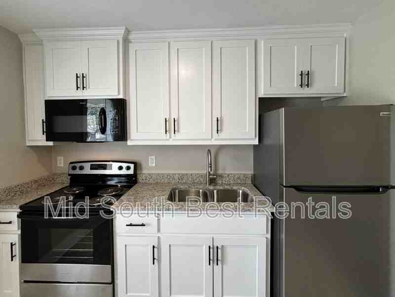 814 Jane Dr - Photo 3 of 7