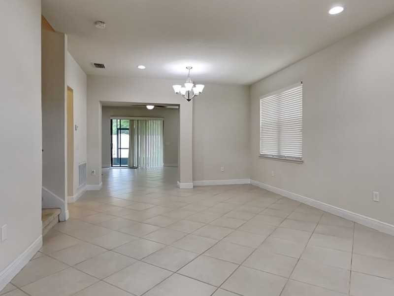 11008 Tahiti Isle Ln - Photo 3 of 33