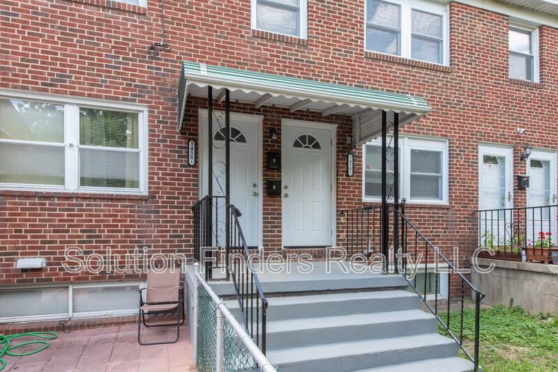 3458 6th St - Photo 3 of 19