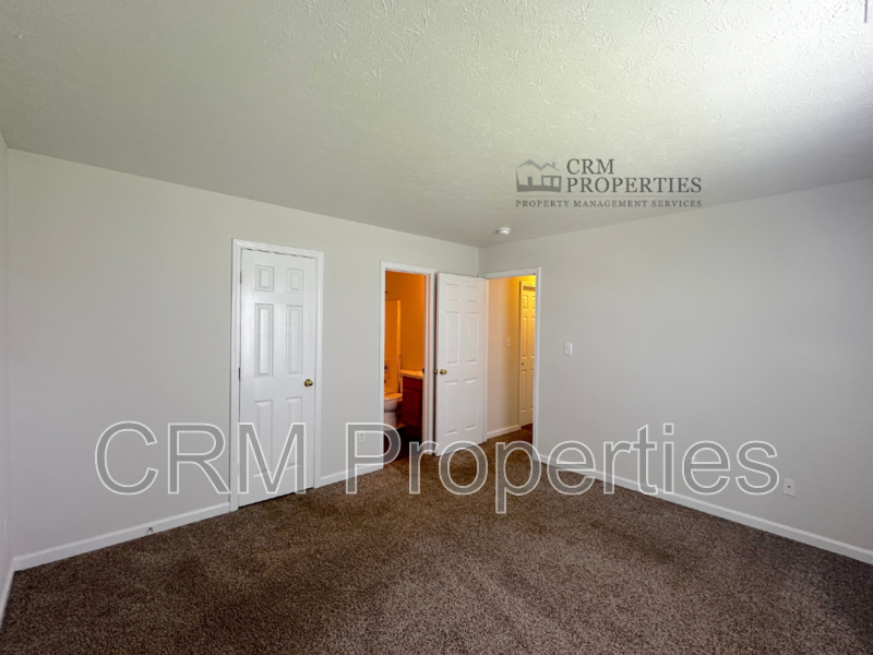 7202 Parklake Cir - Photo 6 of 15